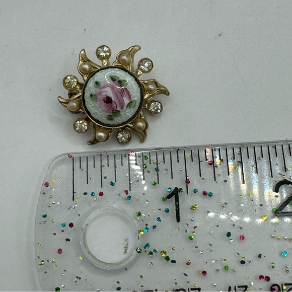 Vintage hand painted guilloche enamel rose flower dainty scatter pins - Picture 5 of 6